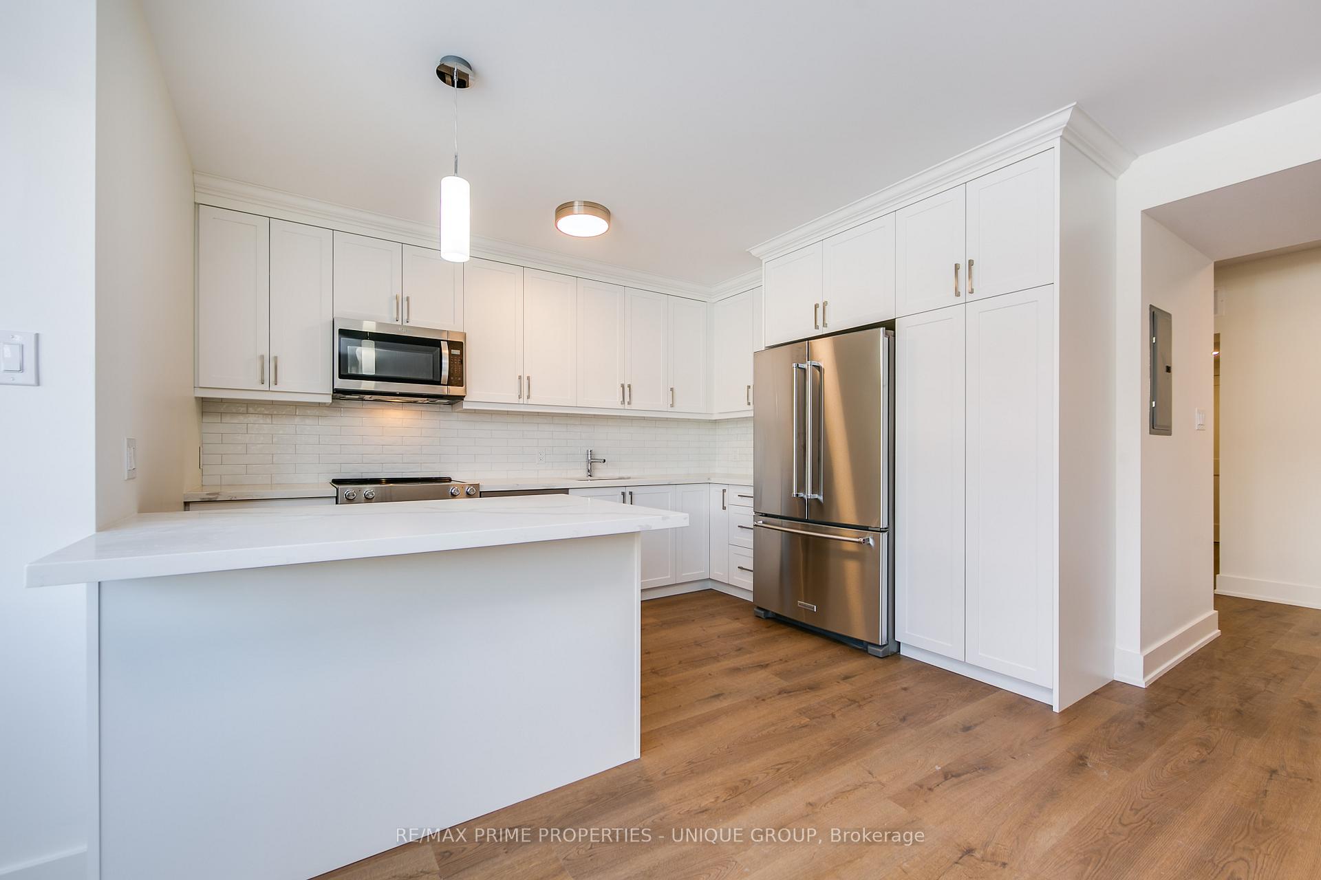 Photo 5 of Unit A, 471 Oriole Parkway, Toronto, Yonge-Eglinton — HOMEH