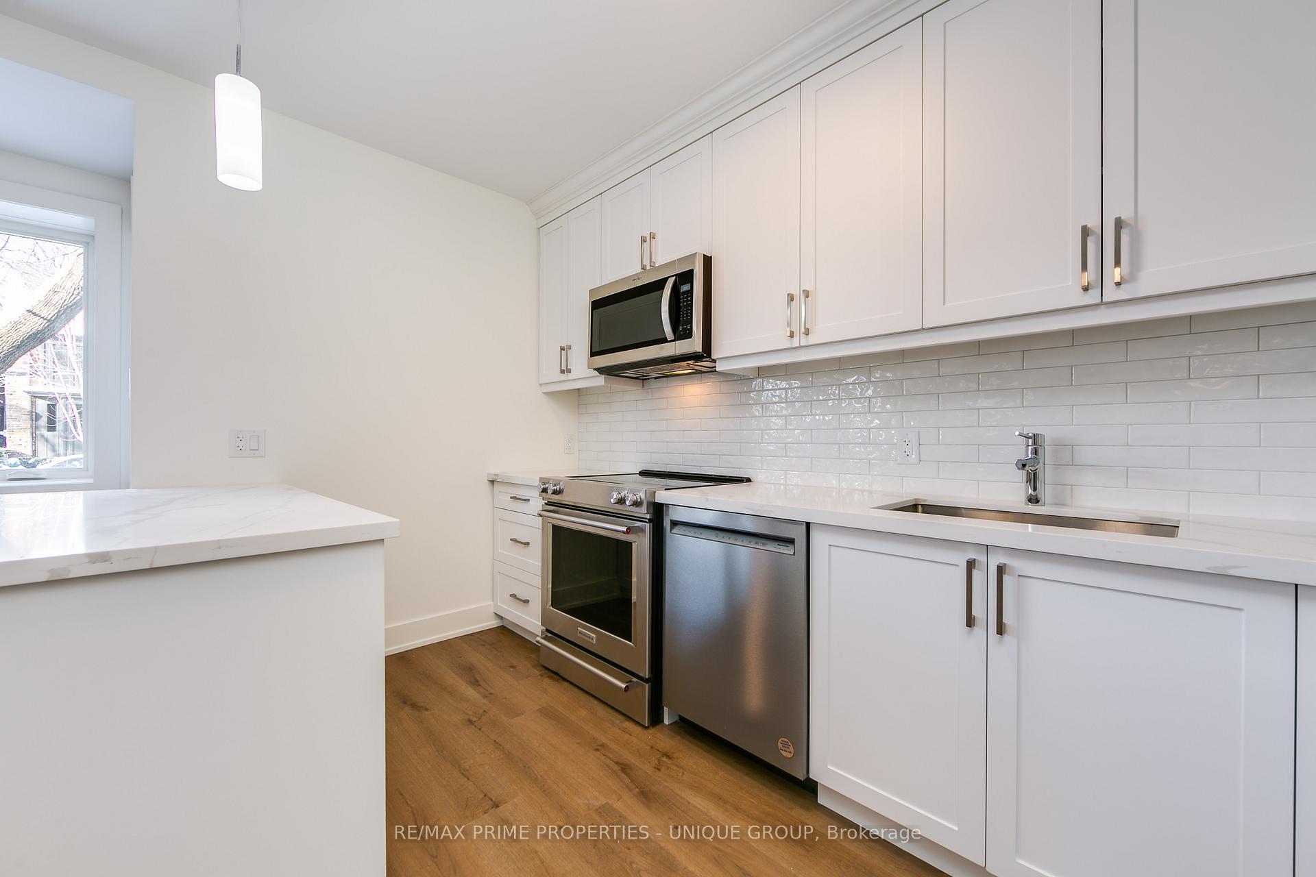 Photo 7 of Unit A, 471 Oriole Parkway, Toronto, Yonge-Eglinton — HOMEH