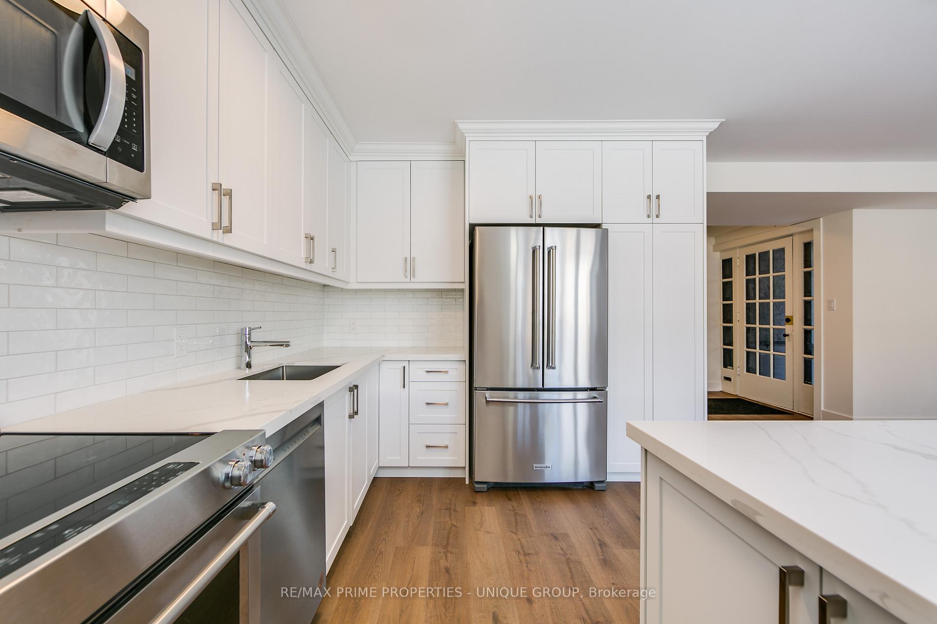 Photo 12 of Unit A, 471 Oriole Parkway, Toronto, Yonge-Eglinton — HOMEH