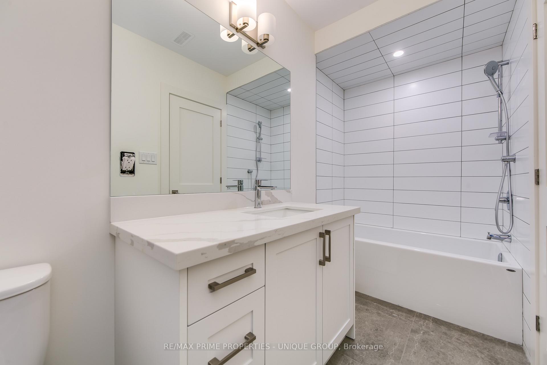 Photo 24 of Unit A, 471 Oriole Parkway, Toronto, Yonge-Eglinton — HOMEH