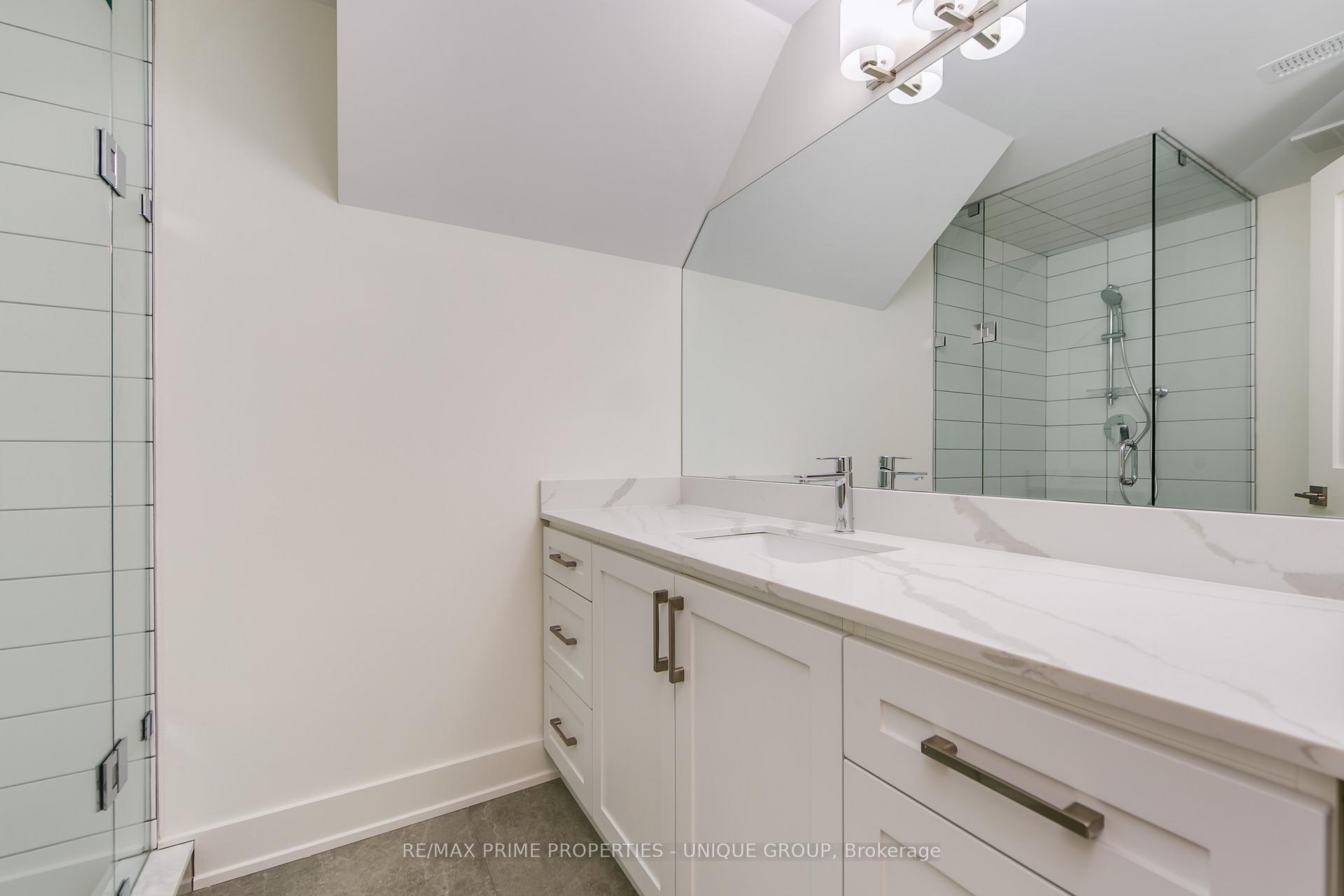 Photo 22 of Unit A, 471 Oriole Parkway, Toronto, Yonge-Eglinton — HOMEH
