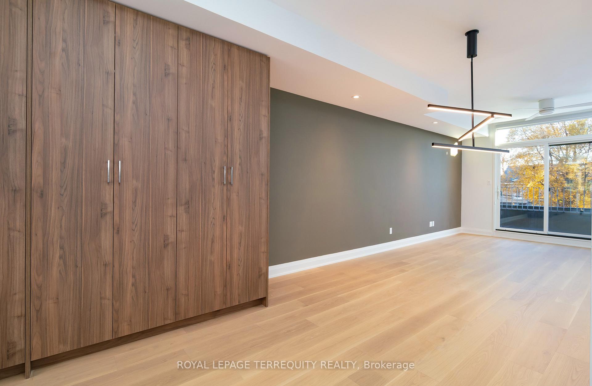 Photo 6 of Unit Upper, 211 Chatham Avenue, Toronto, Blake-Jones — HOMEH