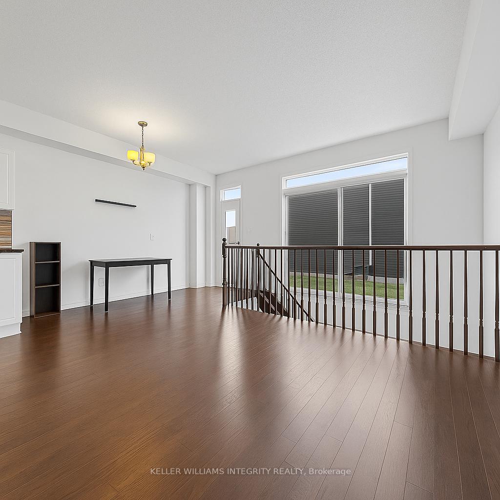 Photo 3 of 193 Overberg Way, Ottawa, Kanata - Emerald Meadows/Trailwest — HOMEH