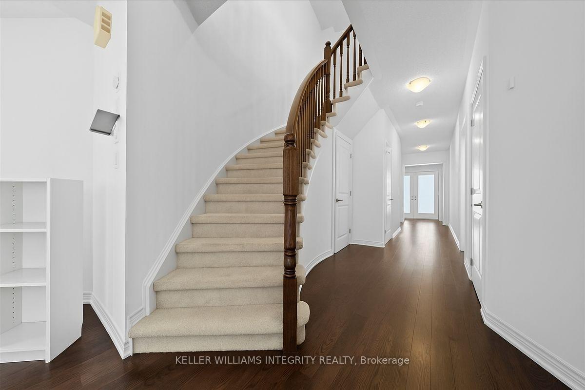 Photo 4 of 193 Overberg Way, Ottawa, Kanata - Emerald Meadows/Trailwest — HOMEH