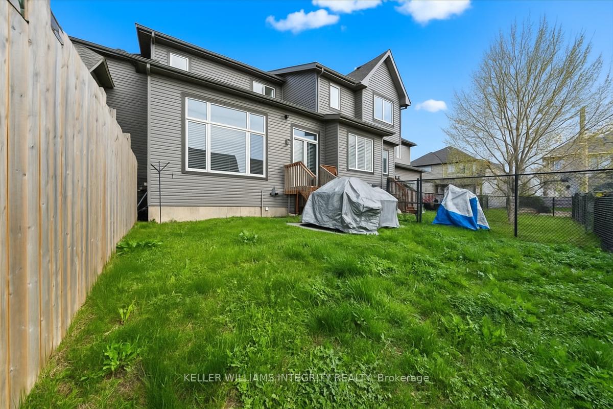 Photo 17 of 193 Overberg Way, Ottawa, Kanata - Emerald Meadows/Trailwest — HOMEH