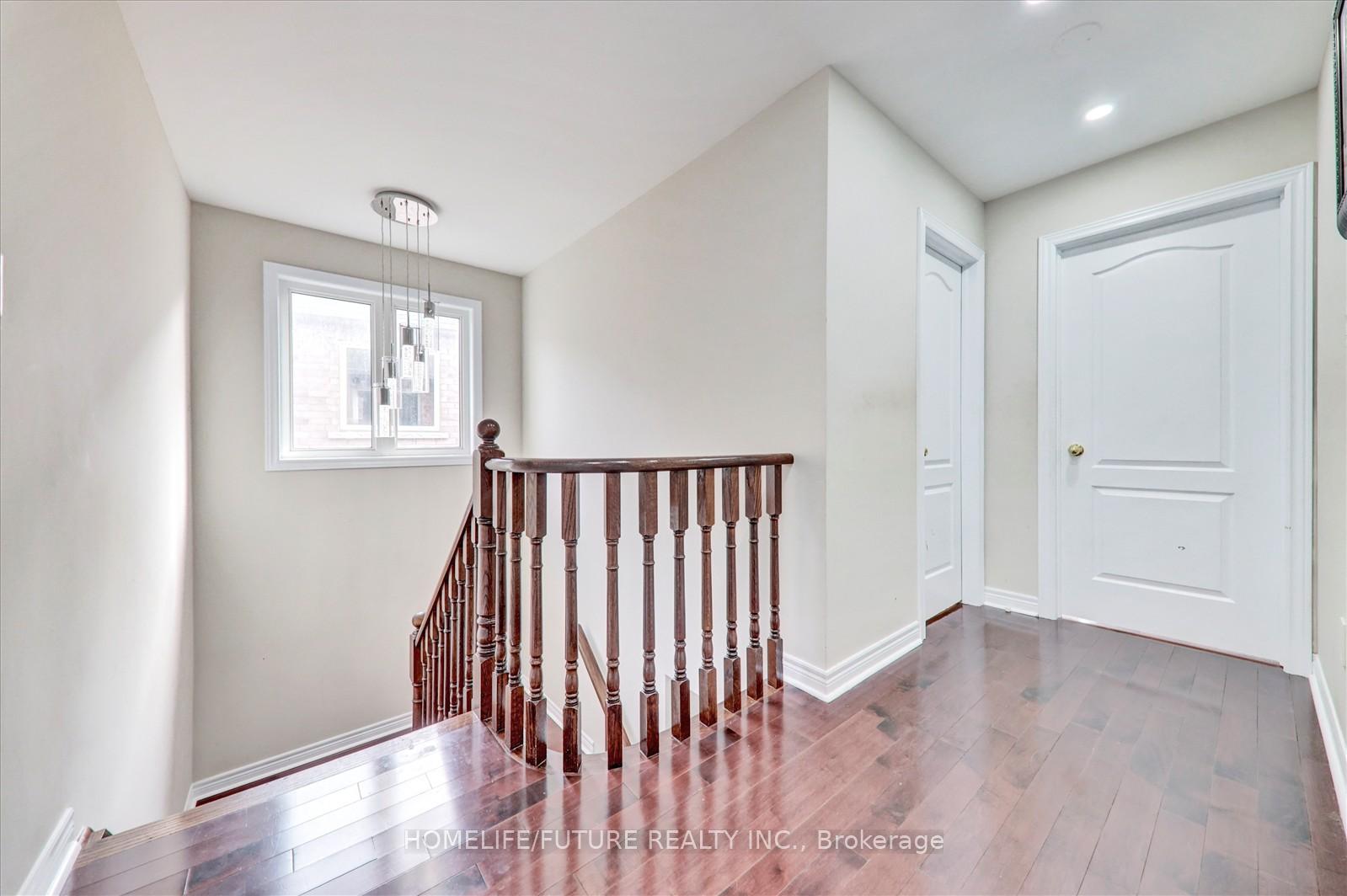 Photo 23 of 47 Albert Roffey Crescent, Markham, Box Grove — HOMEH