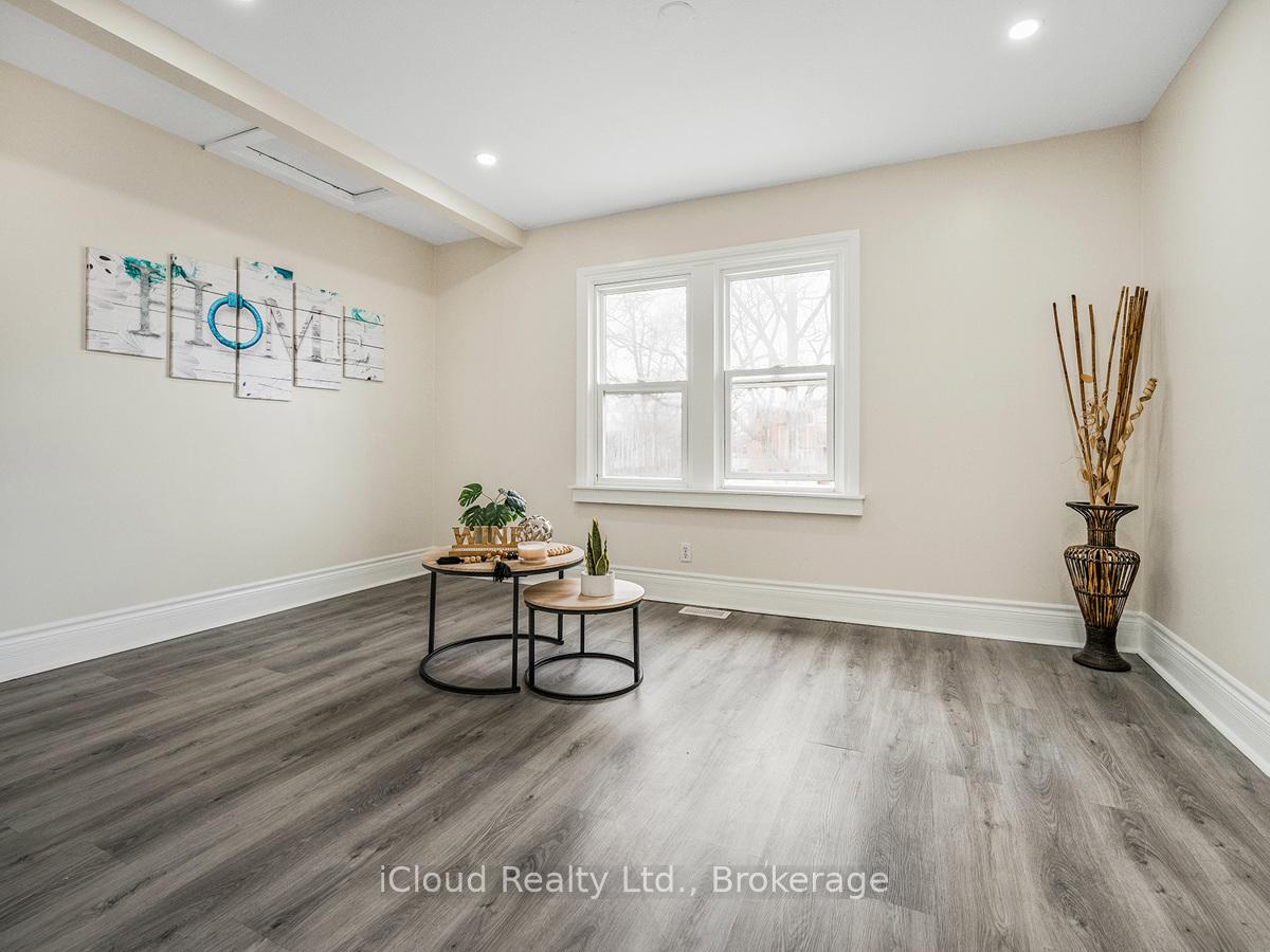 Photo 6 of Unit Unit 2, 1308 King Street E, Cambridge — HOMEH