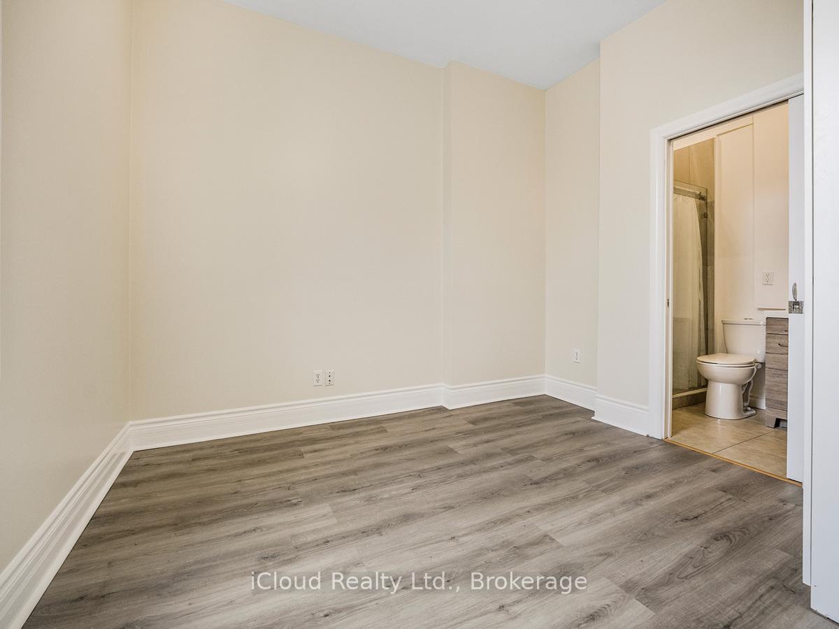 Photo 3 of Unit Unit 2, 1308 King Street E, Cambridge — HOMEH