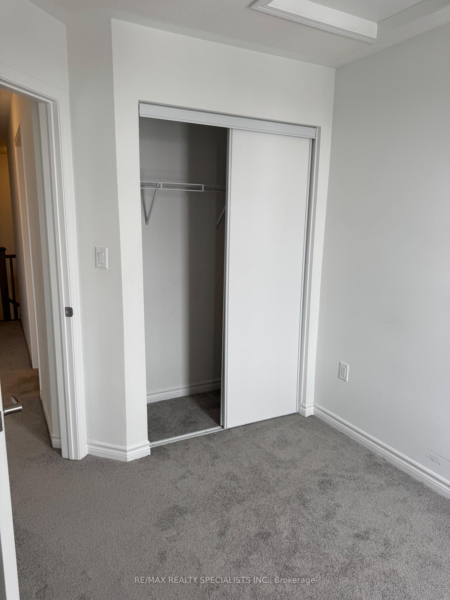 Photo 15 of 17 Keppel Circle, Brampton, Northwest Brampton — HOMEH