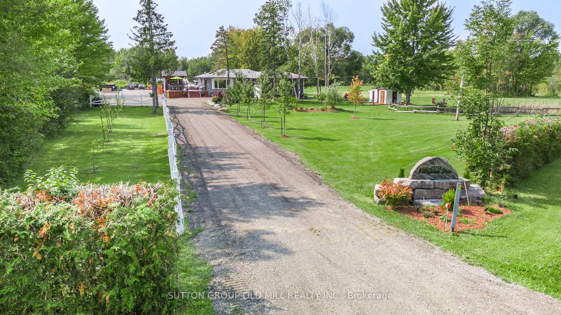 Photo 1 of 25178 Valleyview Drive, Georgina, Sutton & Jackson's Point — HOMEH