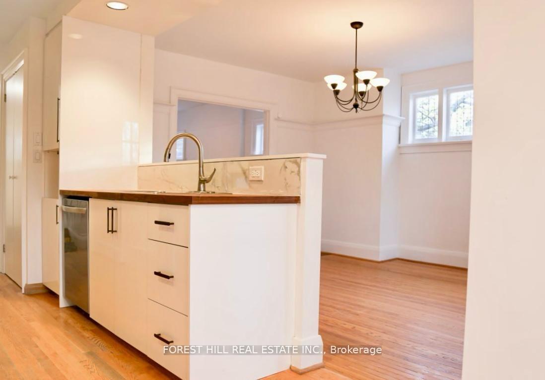 Photo 8 of 307 Sheldrake Boulevard, Toronto, Mount Pleasant East — HOMEH