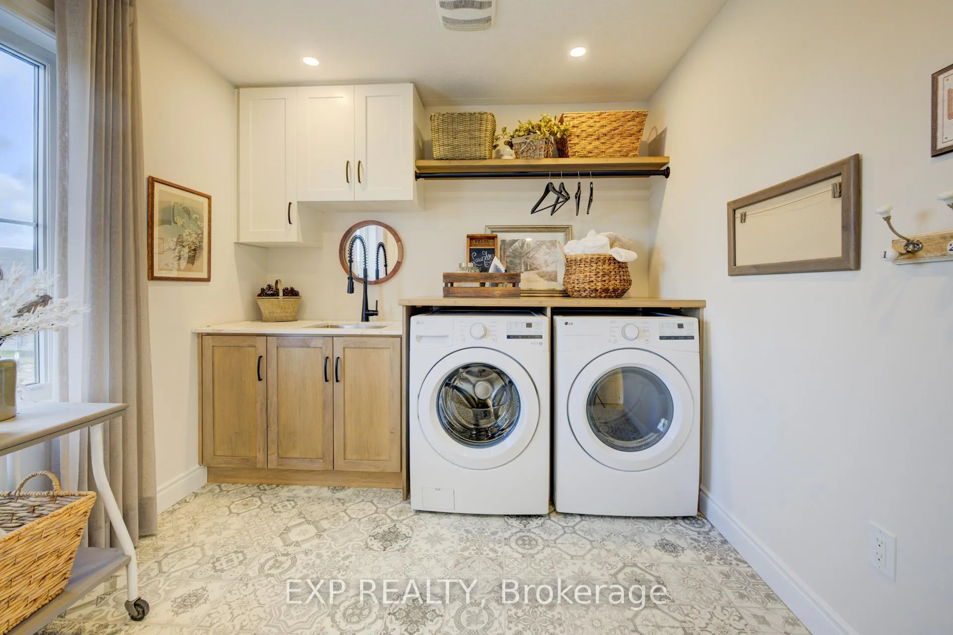 Photo 35 of 109 Thackeray Way, Minto — HOMEH