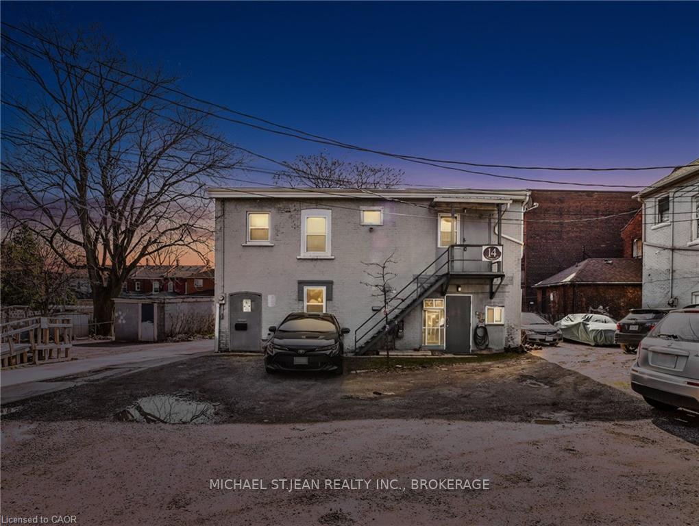 Front of 14 Victoria Avenue N