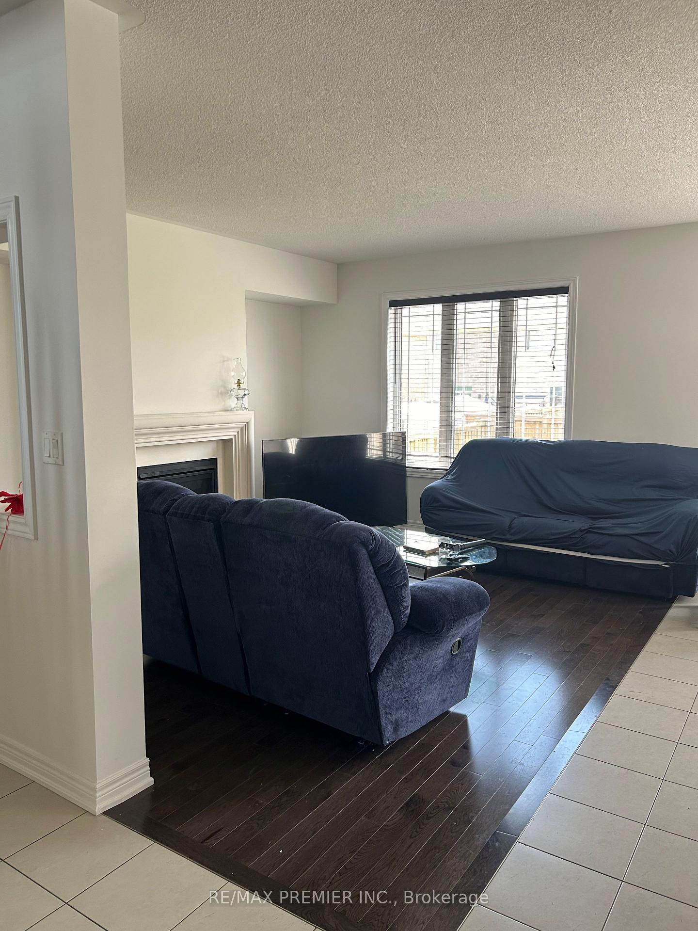Photo 8 of 131 McGahey Street, New Tecumseth, Tottenham — HOMEH