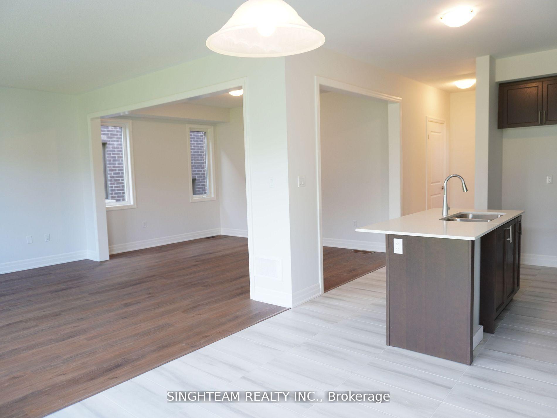 Photo 7 of 44 Del Ray Crescent, Wasaga Beach — HOMEH