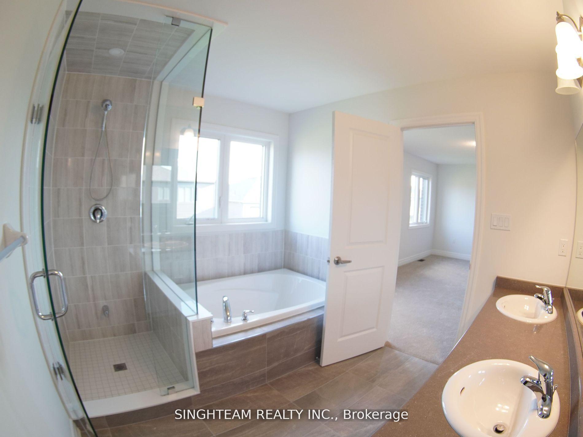 Photo 10 of 44 Del Ray Crescent, Wasaga Beach — HOMEH