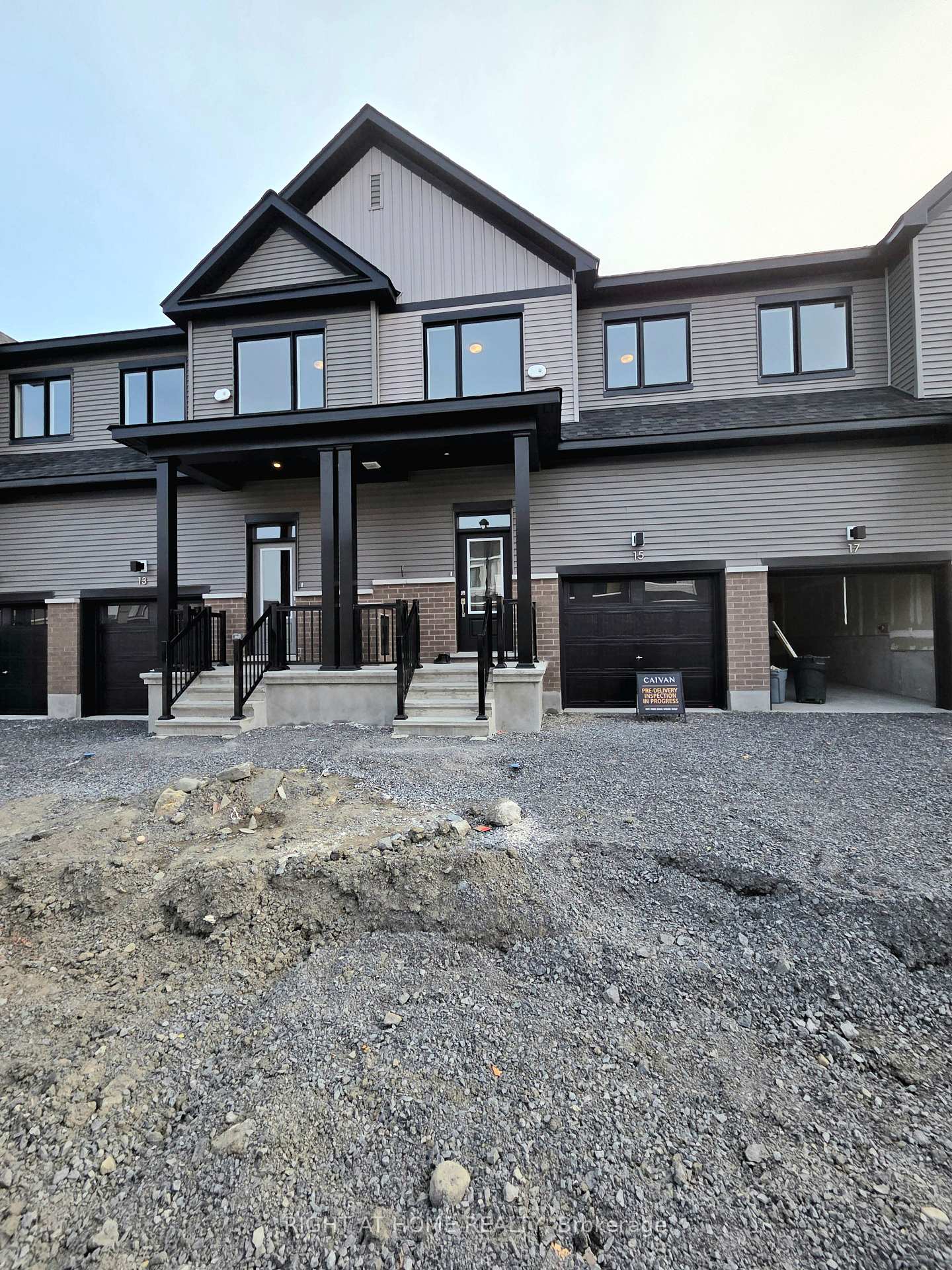 Front of 15 Pumice Place