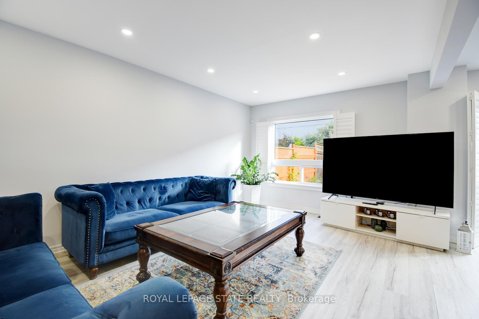 Photo 15 of 106 Whitefish Crescent, Hamilton, Lakeshore — HOMEH