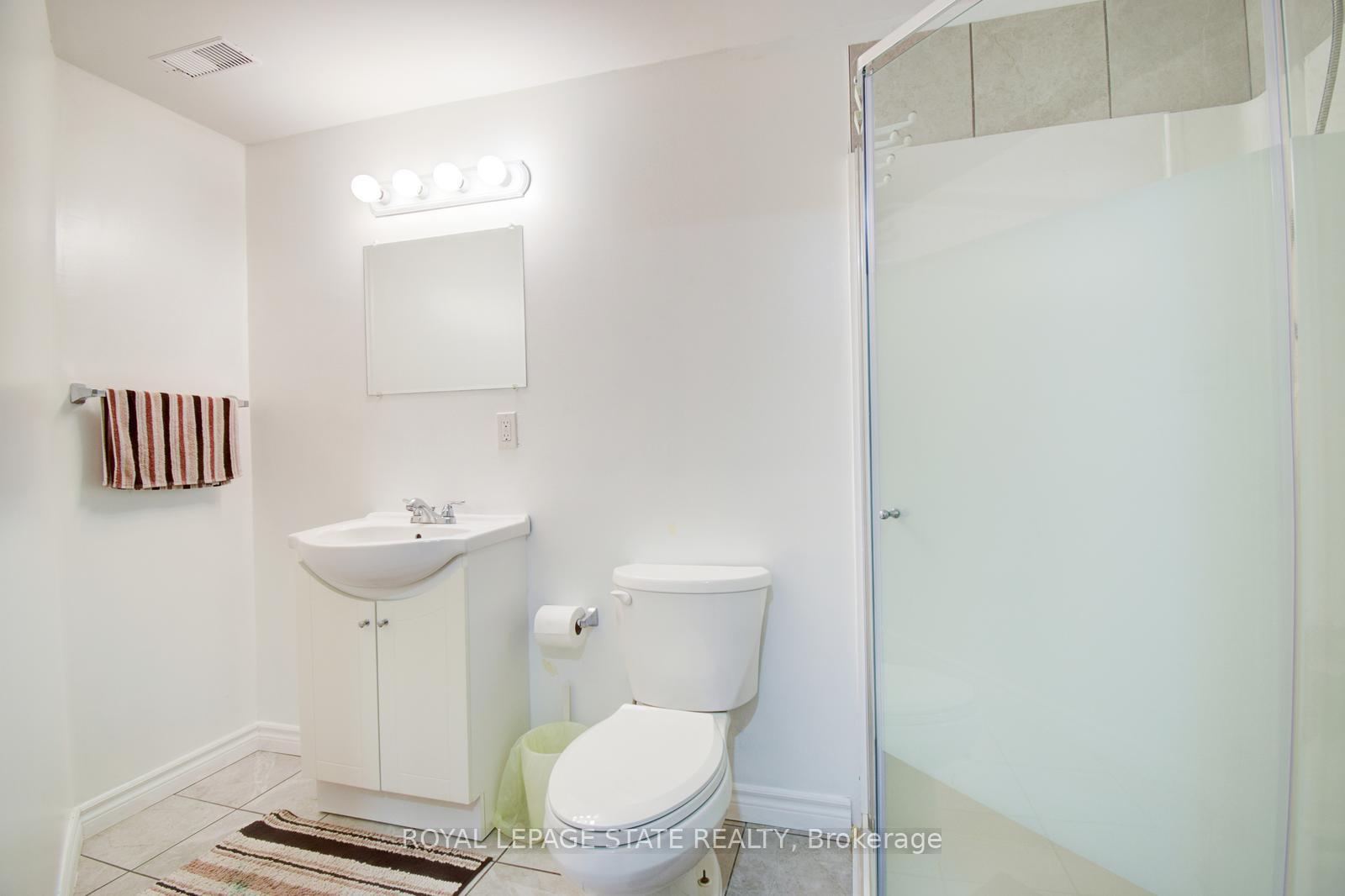 Photo 29 of 106 Whitefish Crescent, Hamilton, Lakeshore — HOMEH