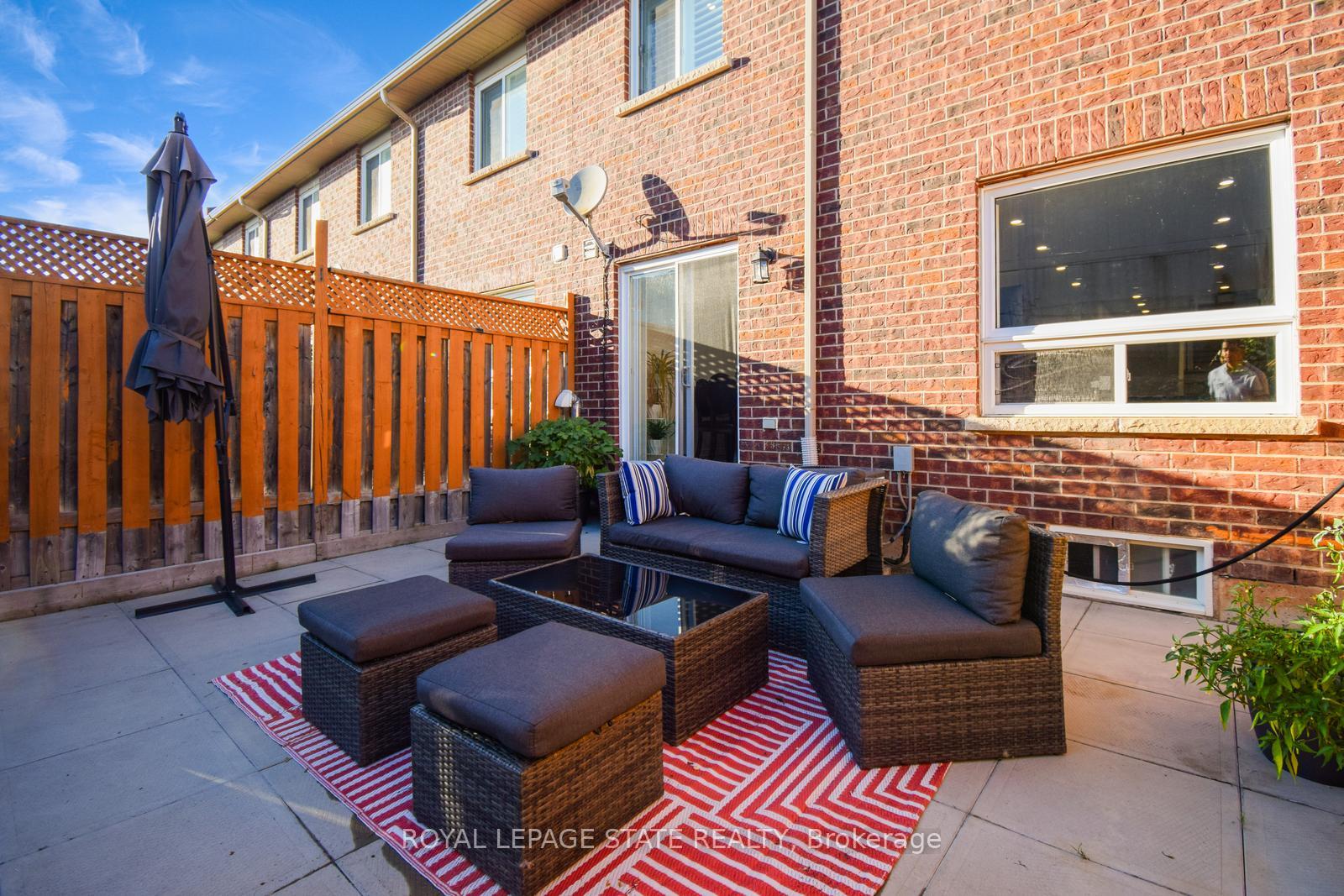 Photo 25 of 106 Whitefish Crescent, Hamilton, Lakeshore — HOMEH