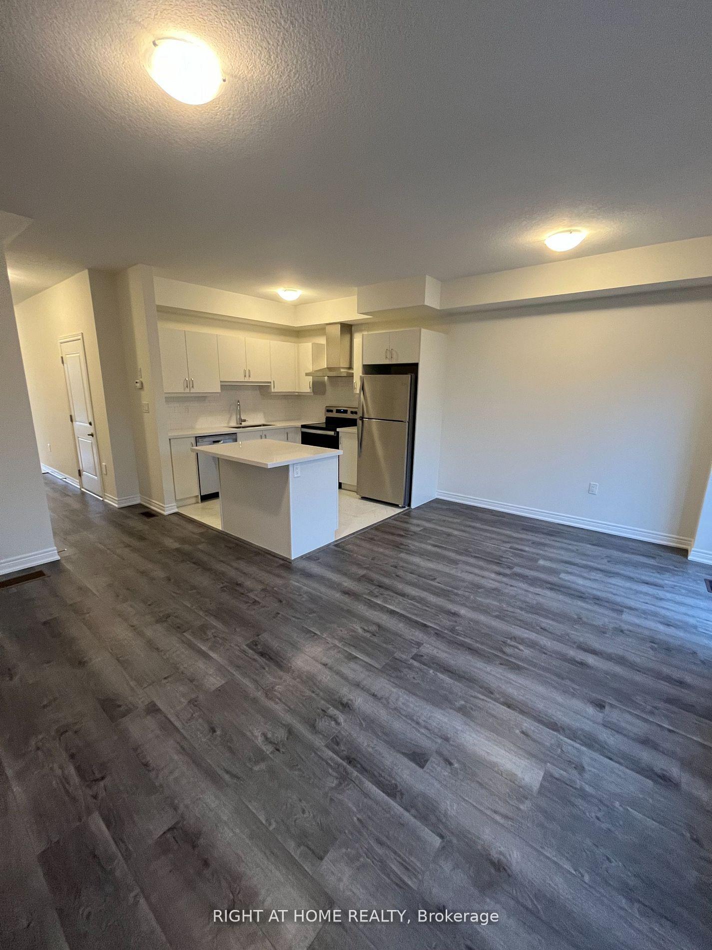 Photo 6 of 141 Aquasanta Crescent, Hamilton, Ryckmans — HOMEH