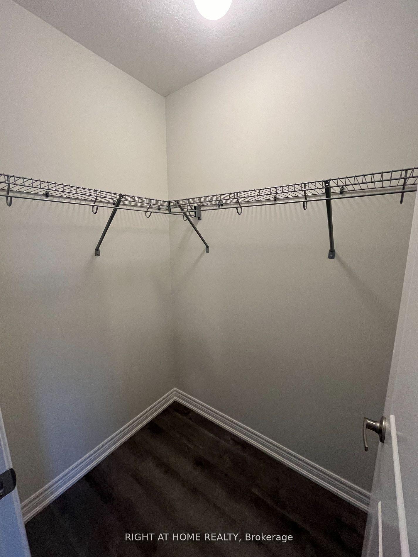 Photo 16 of 141 Aquasanta Crescent, Hamilton, Ryckmans — HOMEH