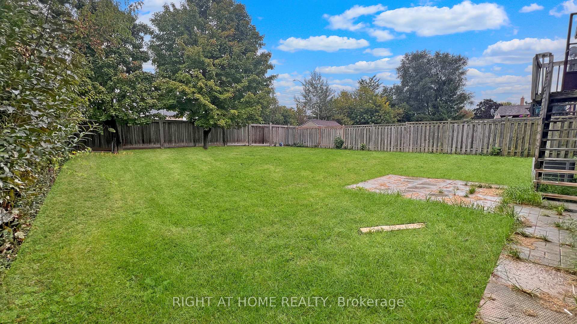 Photo 10 of 294 Randall Crescent, Milton, Timberlea — HOMEH