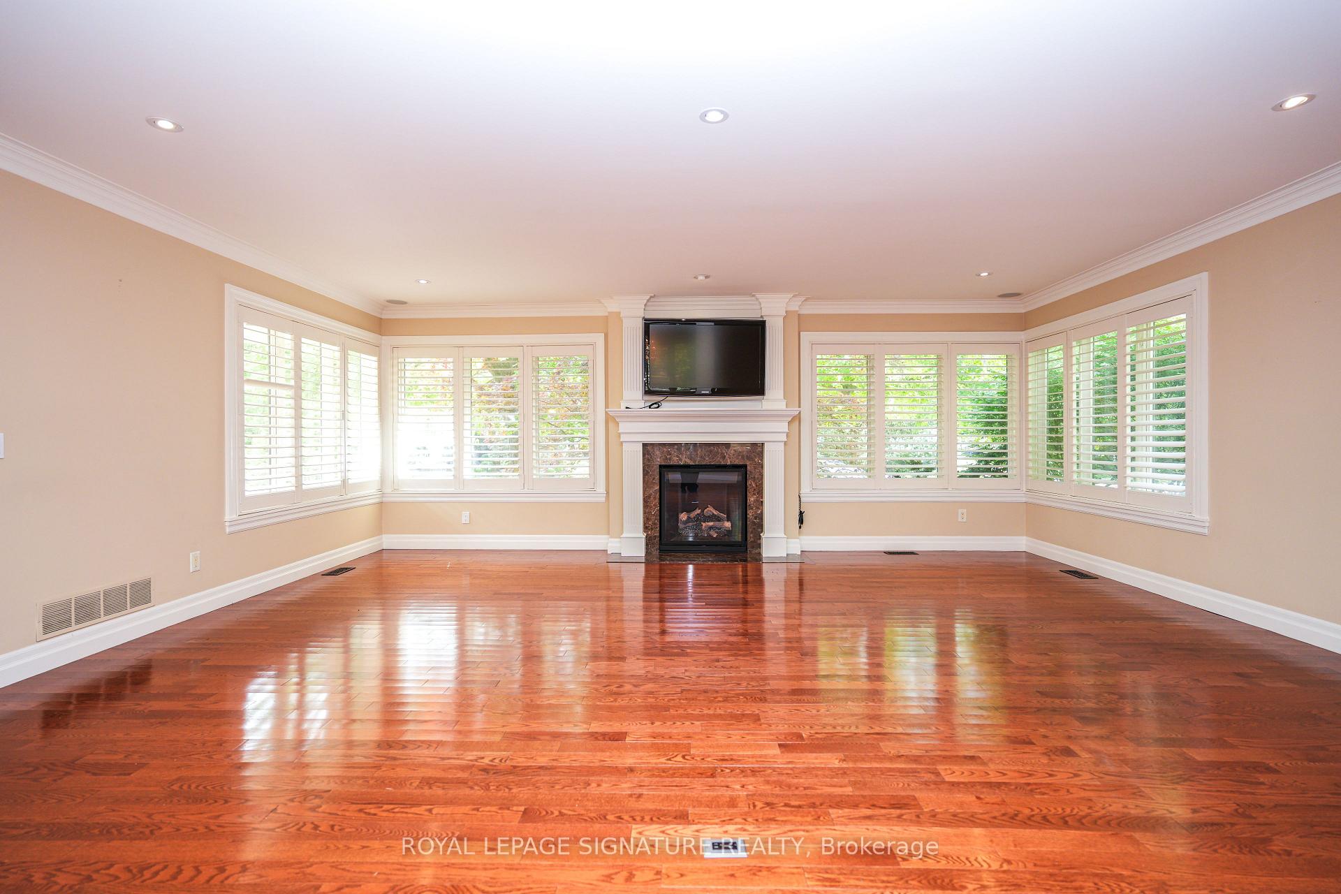 Photo 16 of 169 Maple Grove Drive, Oakville, Ford — HOMEH
