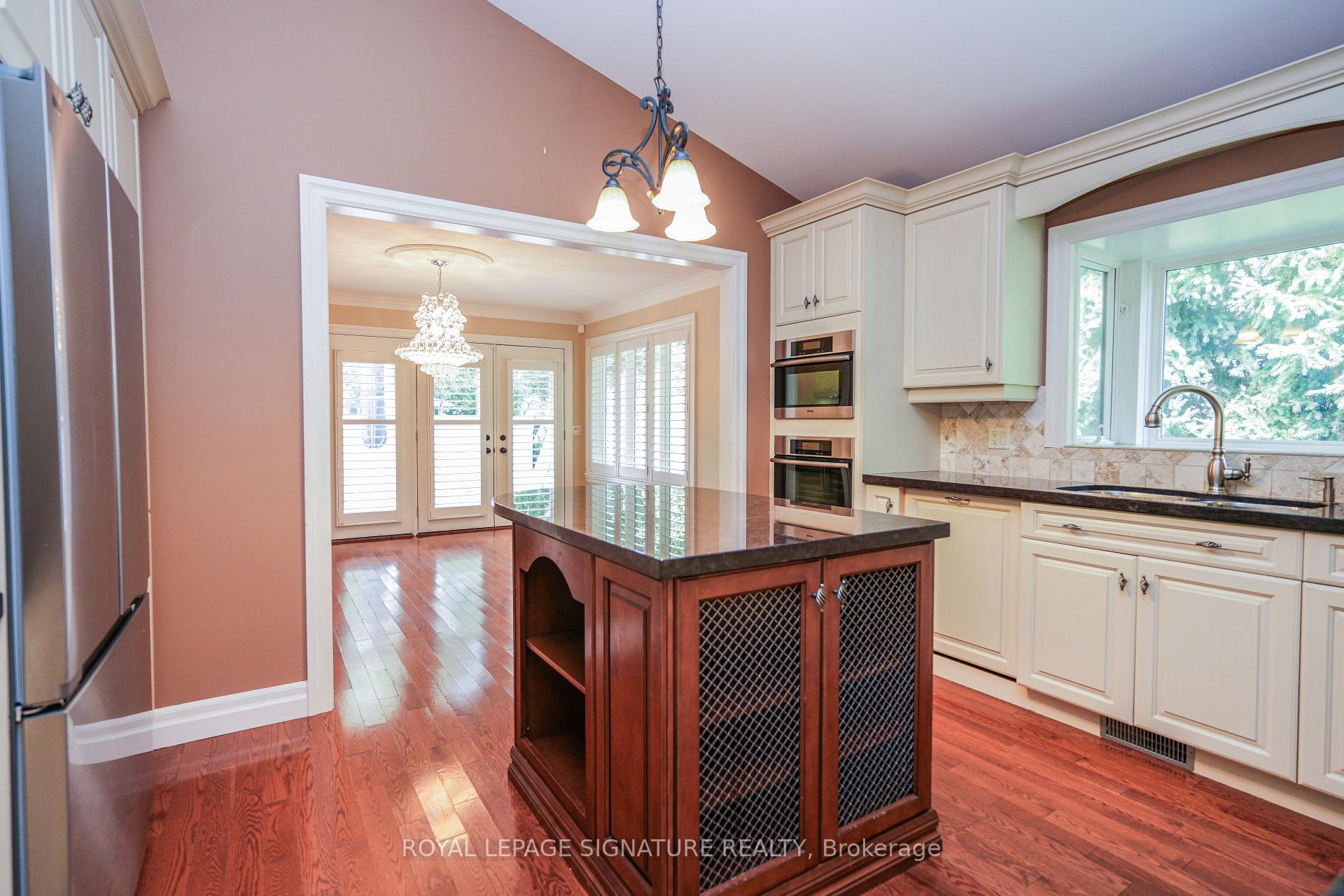 Photo 14 of 169 Maple Grove Drive, Oakville, Ford — HOMEH