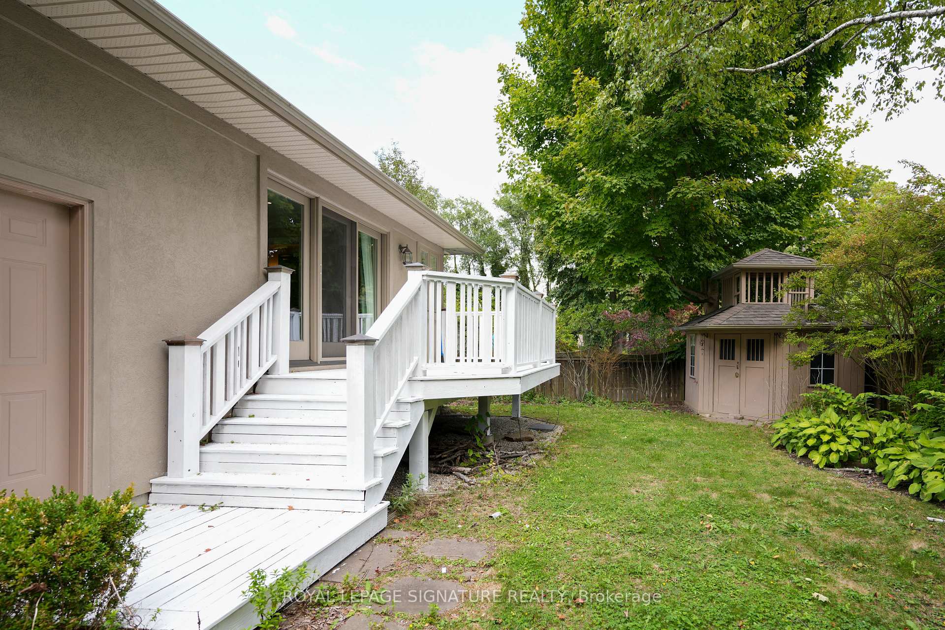 Photo 35 of 169 Maple Grove Drive, Oakville, Ford — HOMEH