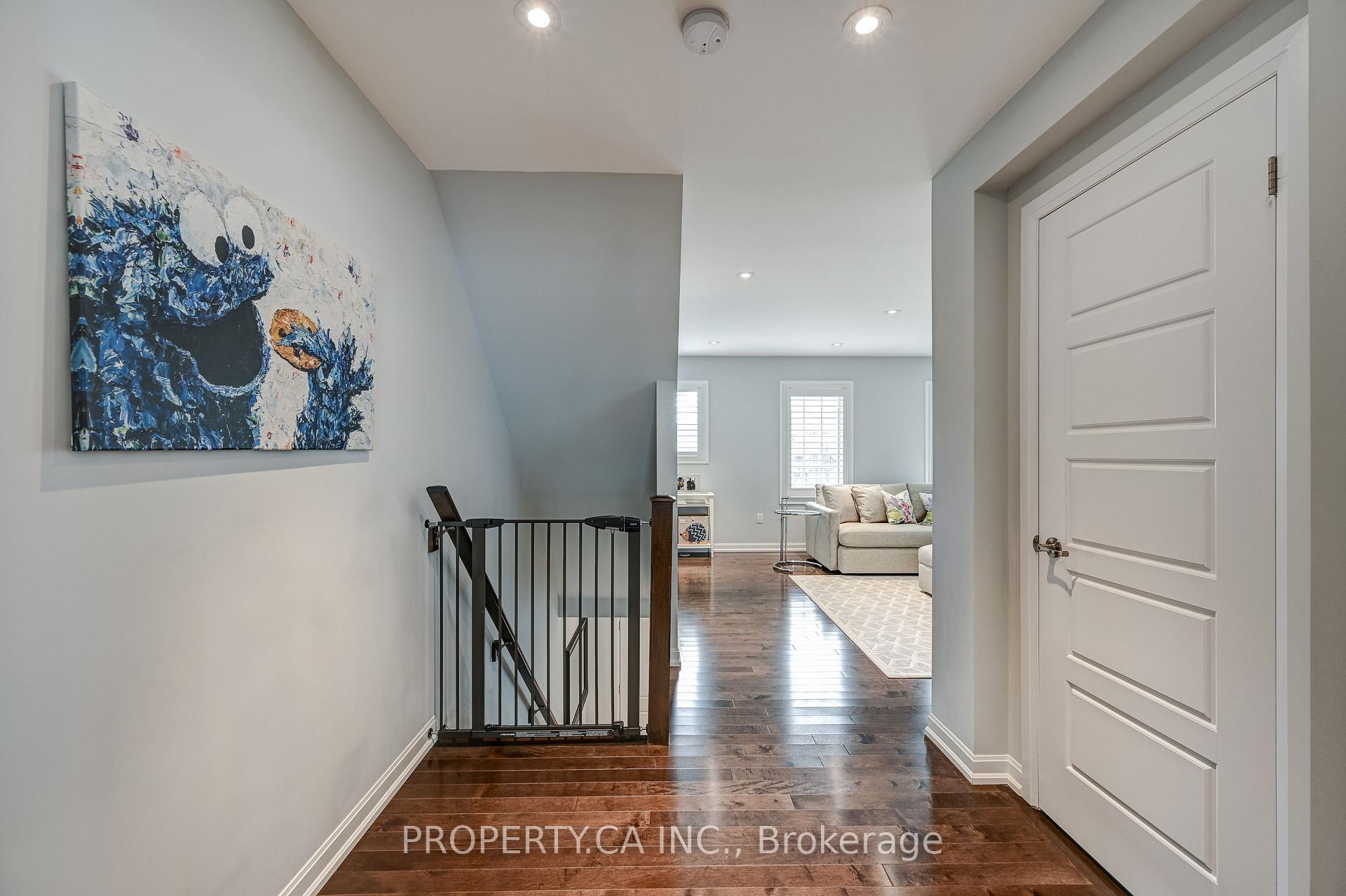 Photo 6 of 421 Switchgrass Street, Oakville, Rural Oakville — HOMEH
