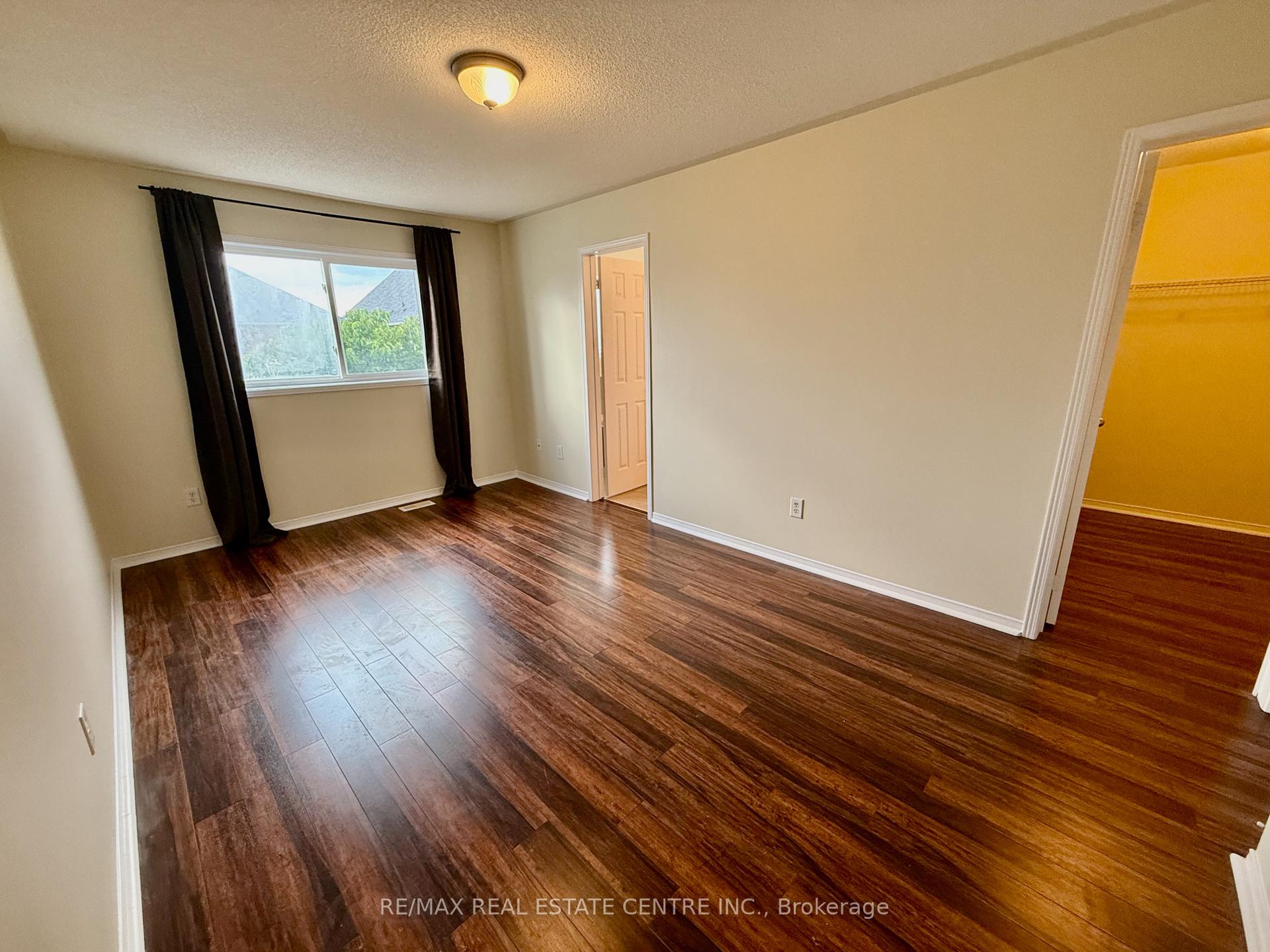 Photo 15 of 86 Snowberry Crescent, Halton Hills, Georgetown — HOMEH