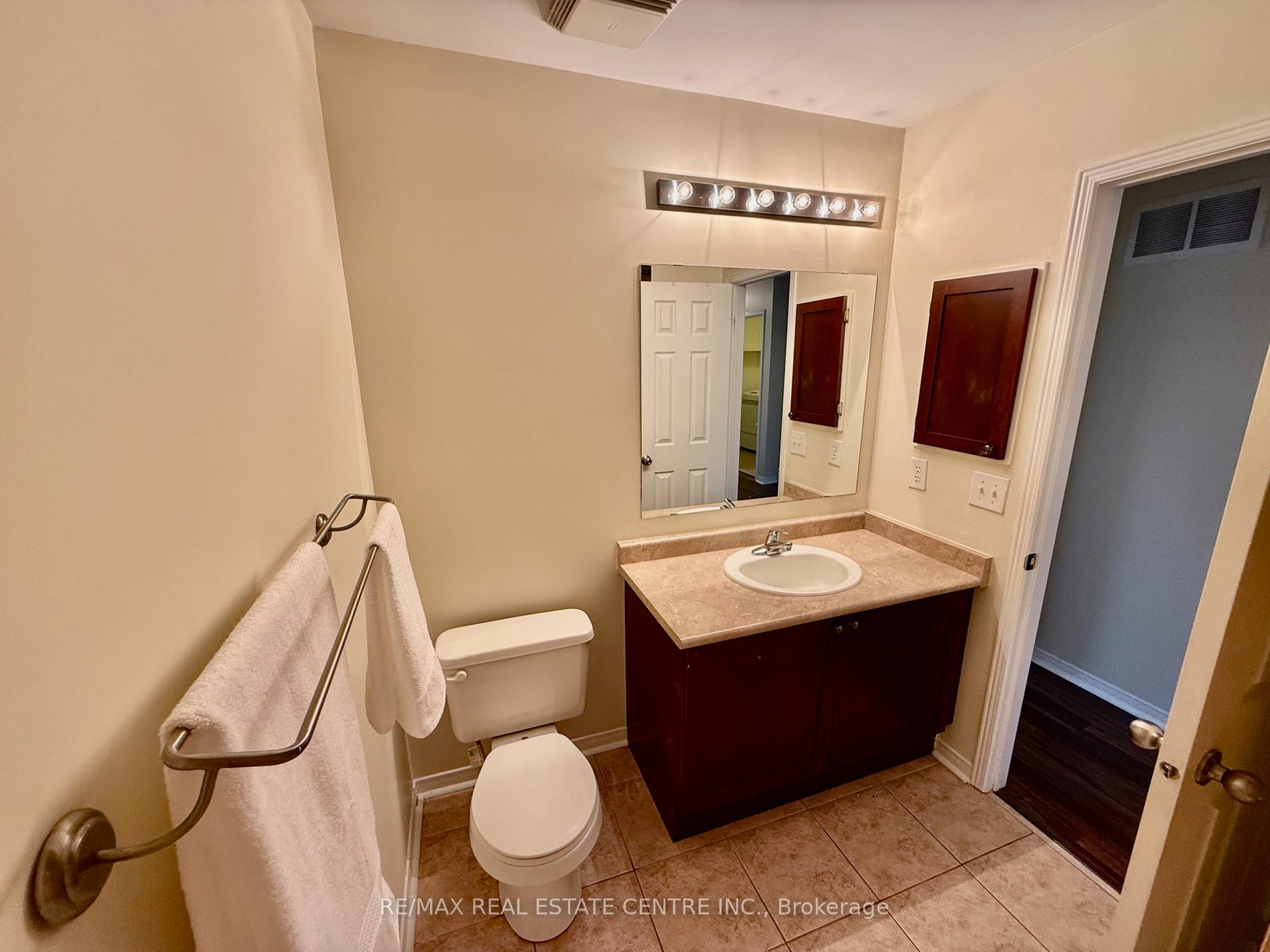 Photo 19 of 86 Snowberry Crescent, Halton Hills, Georgetown — HOMEH