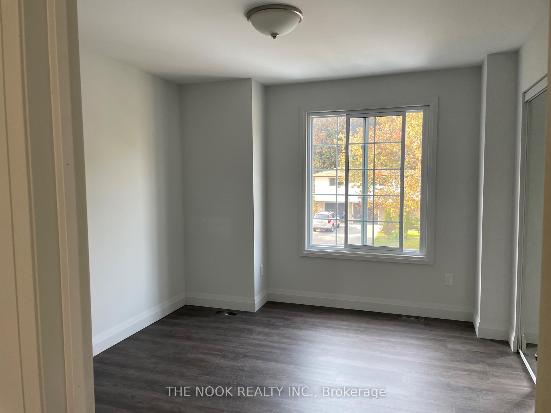 Photo 10 of Unit 3, 279 Humber Avenue, Oshawa, McLaughlin — HOMEH