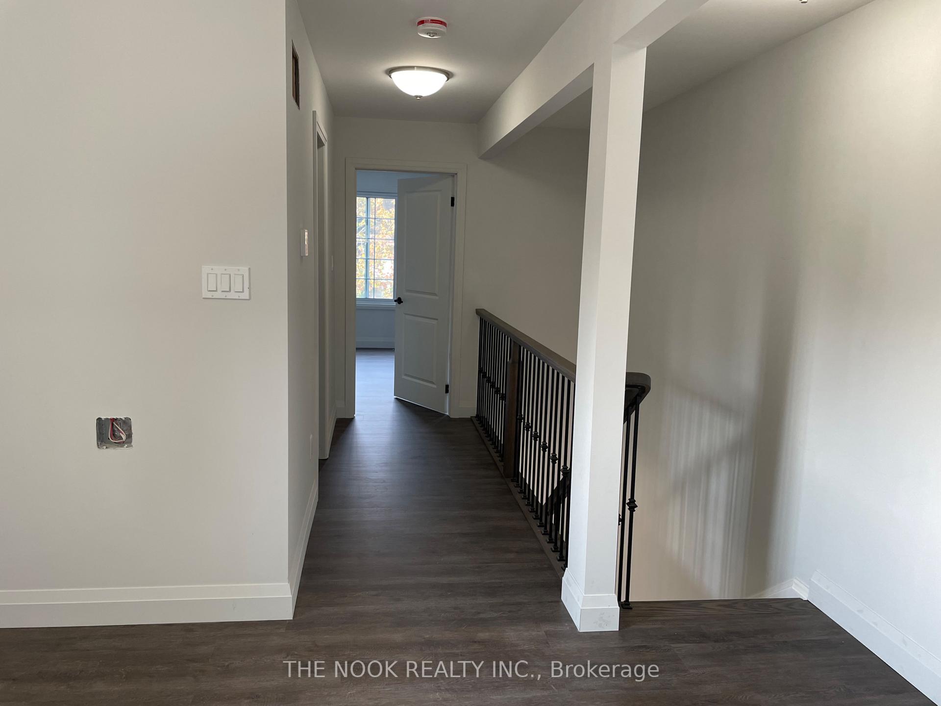 Photo 11 of Unit 3, 279 Humber Avenue, Oshawa, McLaughlin — HOMEH