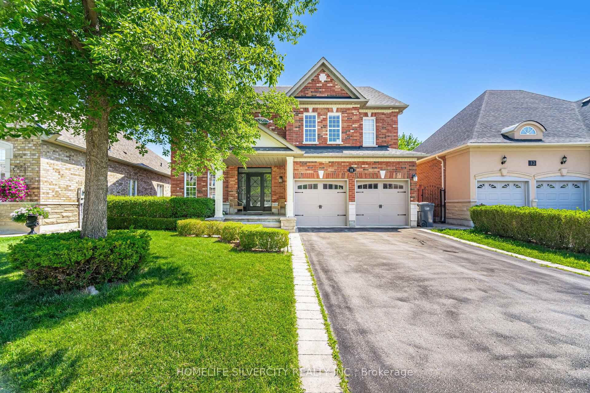 Photo 3 of 11 Fontainebleu UPPER Road, Brampton, Vales of Castlemore North — HOMEH