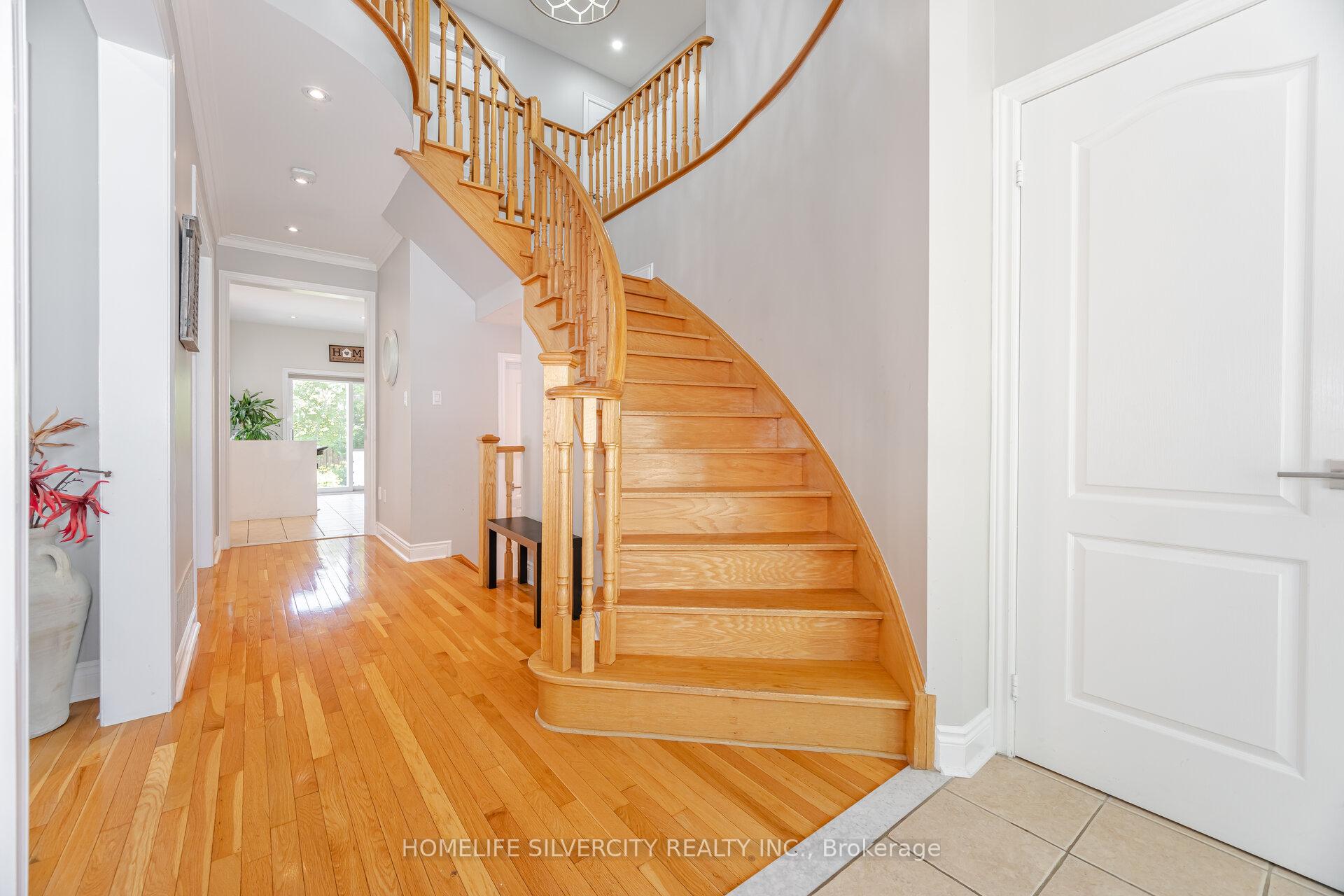 Photo 24 of 11 Fontainebleu UPPER Road, Brampton, Vales of Castlemore North — HOMEH