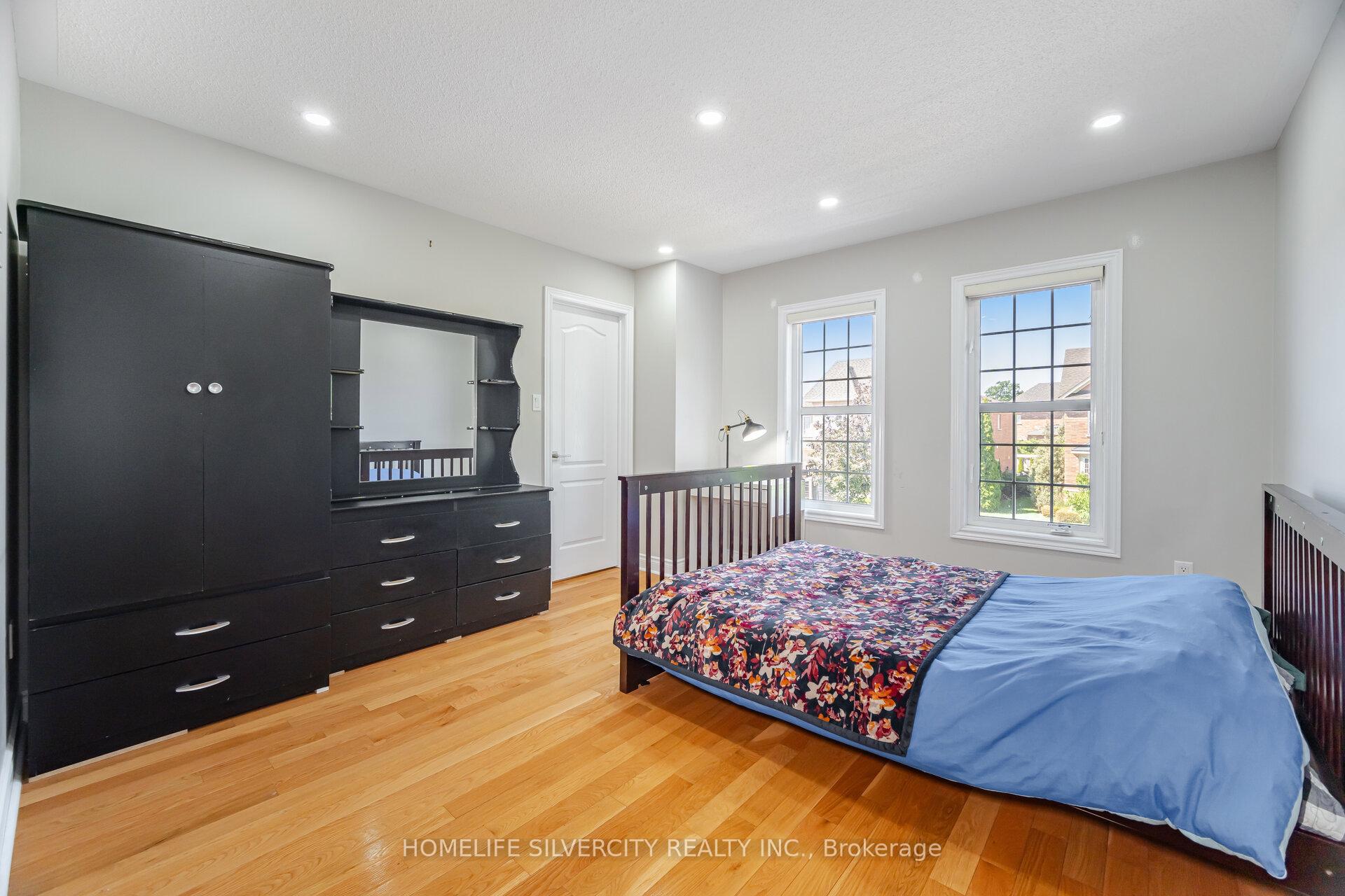 Photo 25 of 11 Fontainebleu UPPER Road, Brampton, Vales of Castlemore North — HOMEH