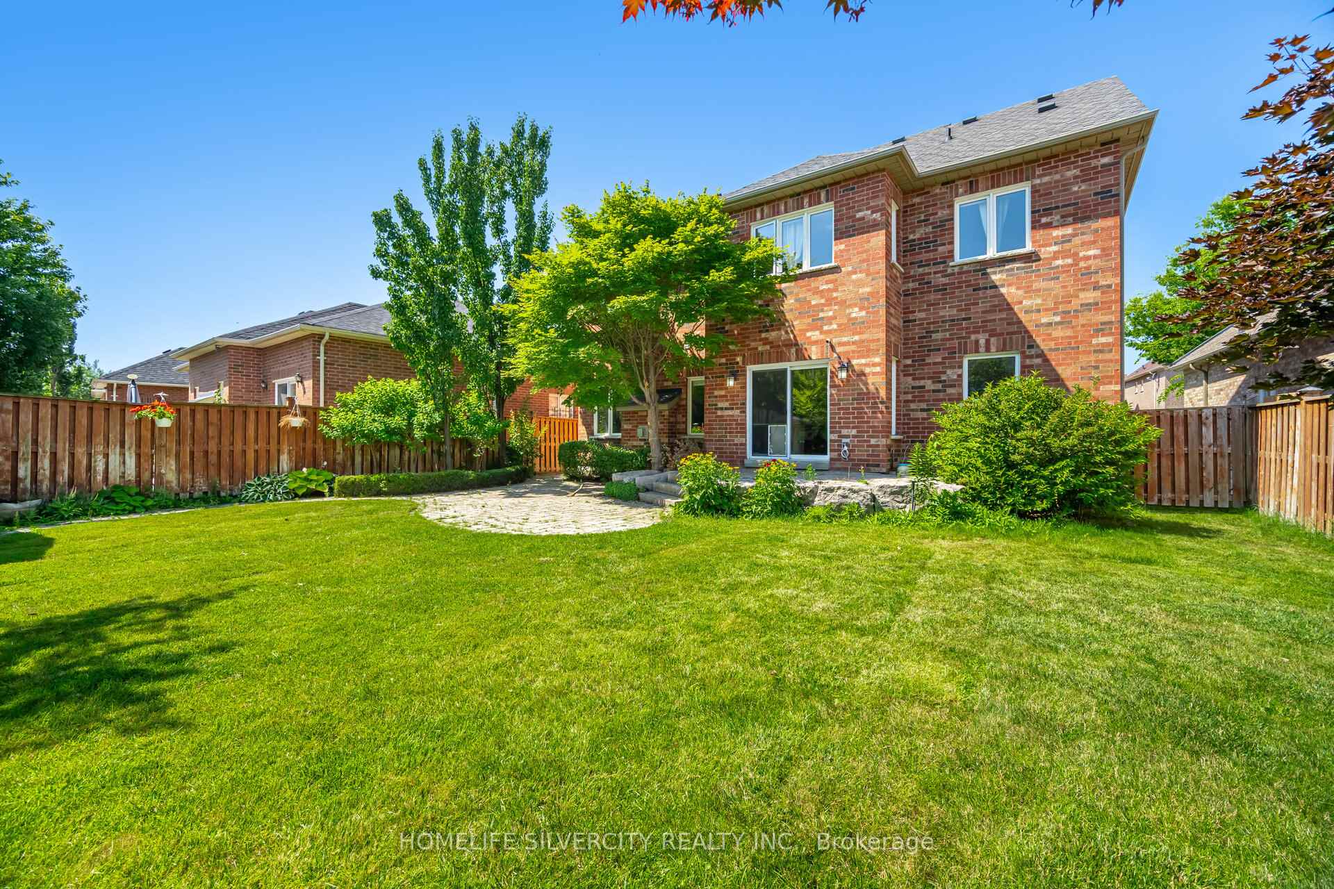 Photo 35 of 11 Fontainebleu UPPER Road, Brampton, Vales of Castlemore North — HOMEH