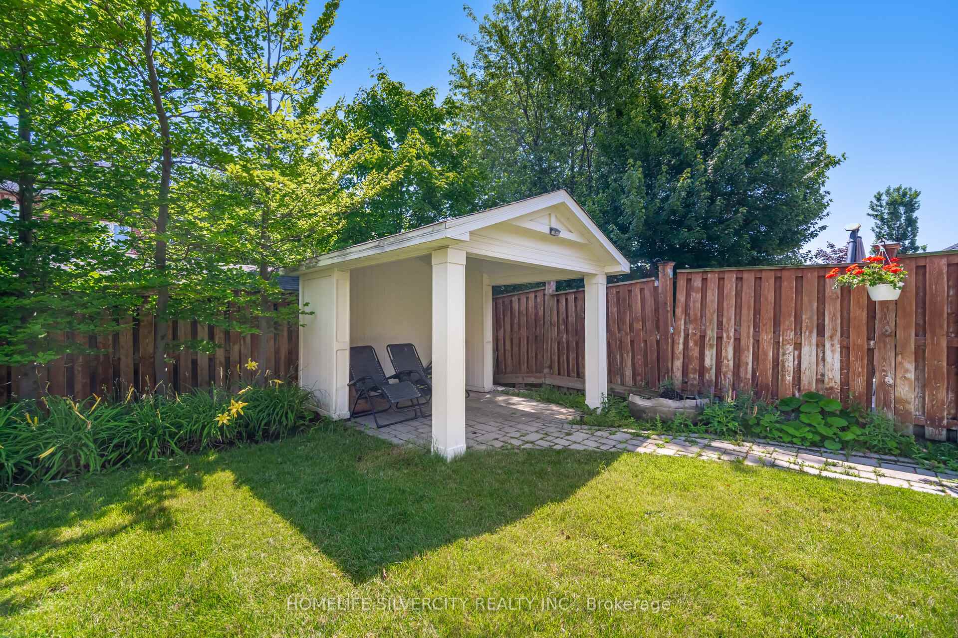 Photo 22 of 11 Fontainebleu UPPER Road, Brampton, Vales of Castlemore North — HOMEH