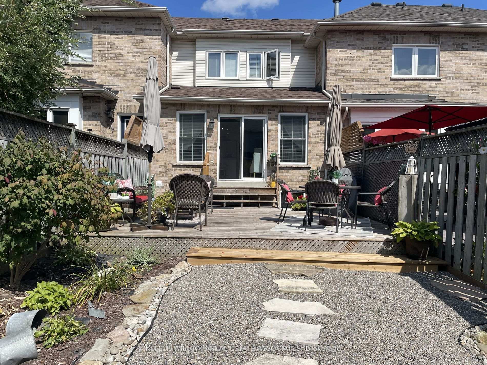 Photo 10 of 10 Bradley Drive, Halton Hills, Georgetown — HOMEH
