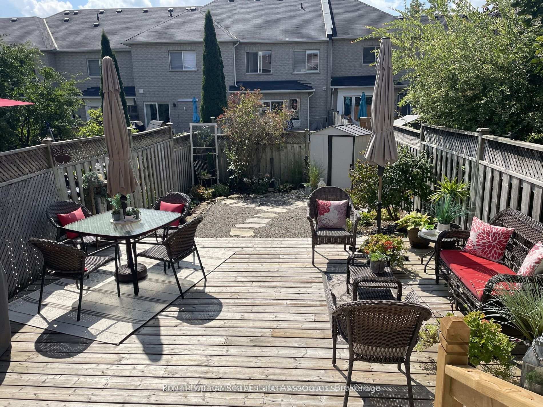 Photo 9 of 10 Bradley Drive, Halton Hills, Georgetown — HOMEH