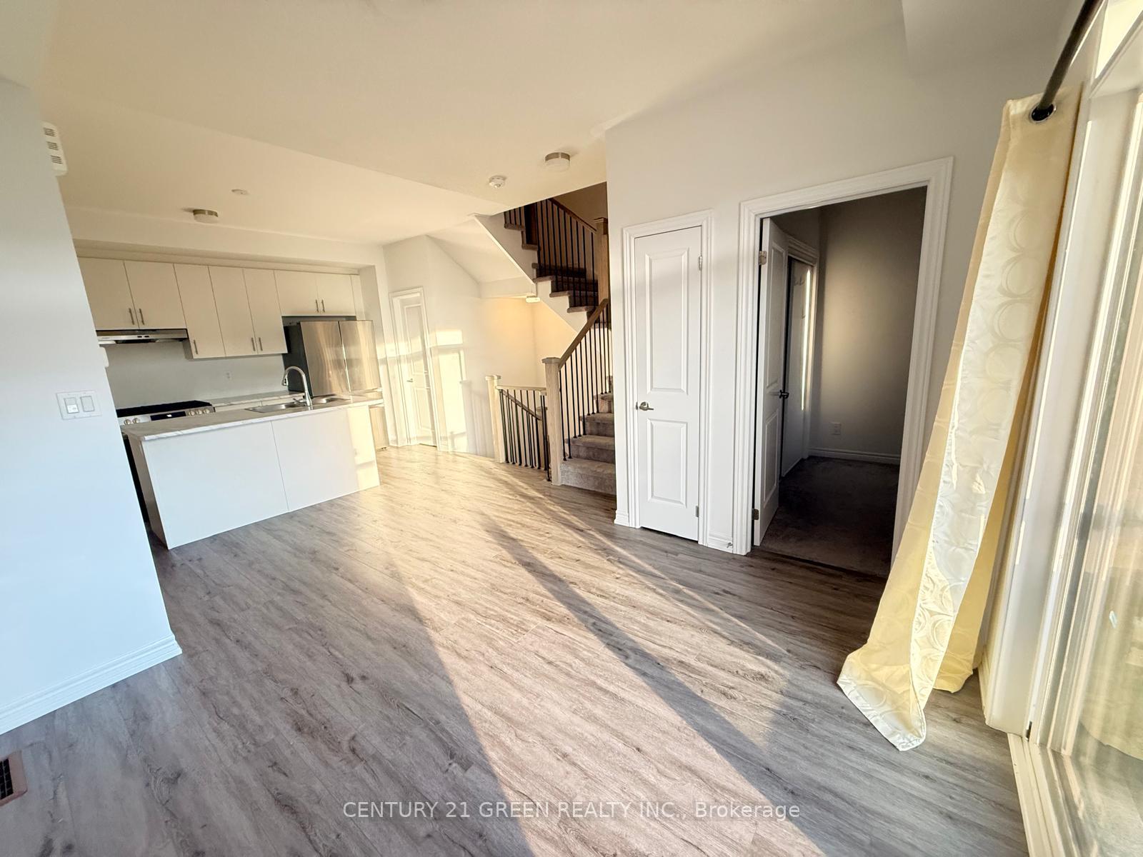 Photo 4 of 2025 Cameron Lott Crescent, Oshawa, Kedron — HOMEH