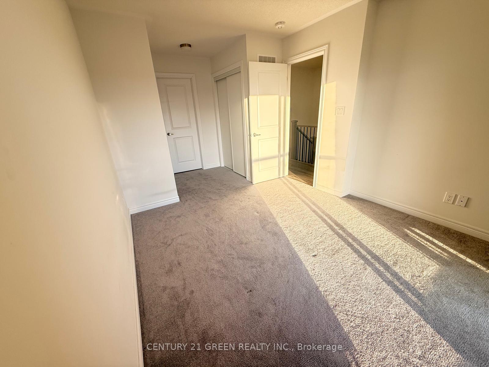 Photo 9 of 2025 Cameron Lott Crescent, Oshawa, Kedron — HOMEH