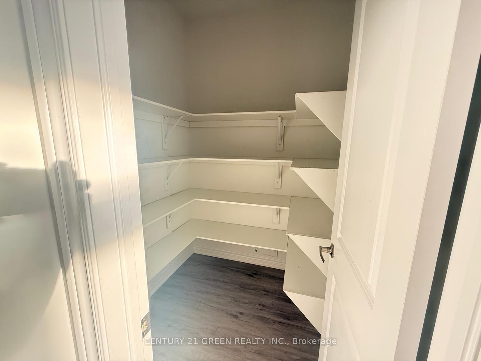 Photo 10 of 2025 Cameron Lott Crescent, Oshawa, Kedron — HOMEH