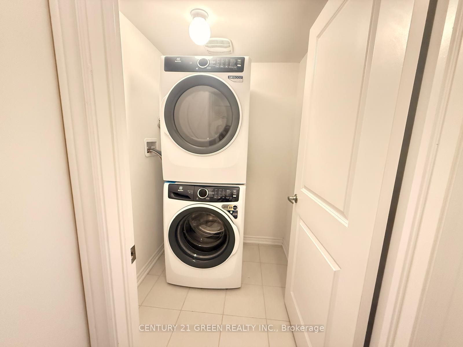 Photo 8 of 2025 Cameron Lott Crescent, Oshawa, Kedron — HOMEH