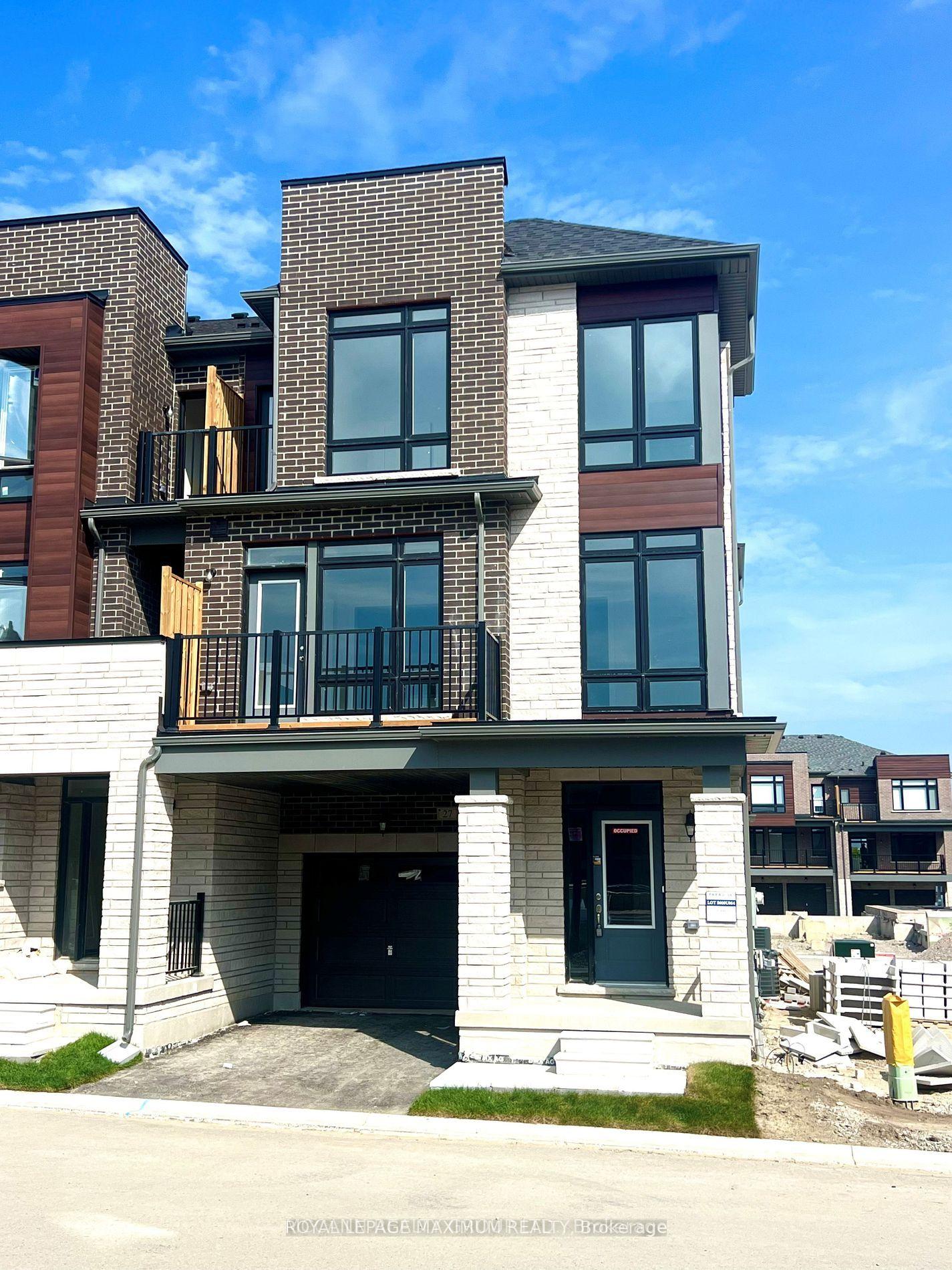 Photo 1 of 27 Griffith Street, Aurora, Bayview Northeast — HOMEH