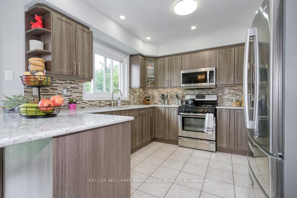 Photo 7 of Unit Upper, 71 Song Bird Drive, Markham, Rouge Fairways — HOMEH