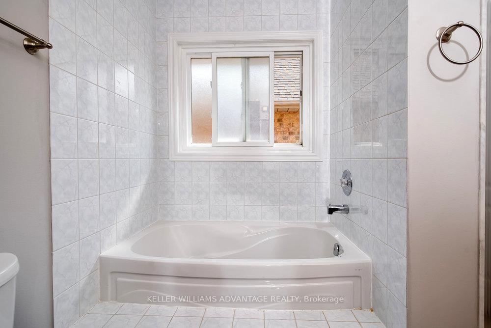 Photo 32 of Unit Upper, 71 Song Bird Drive, Markham, Rouge Fairways — HOMEH
