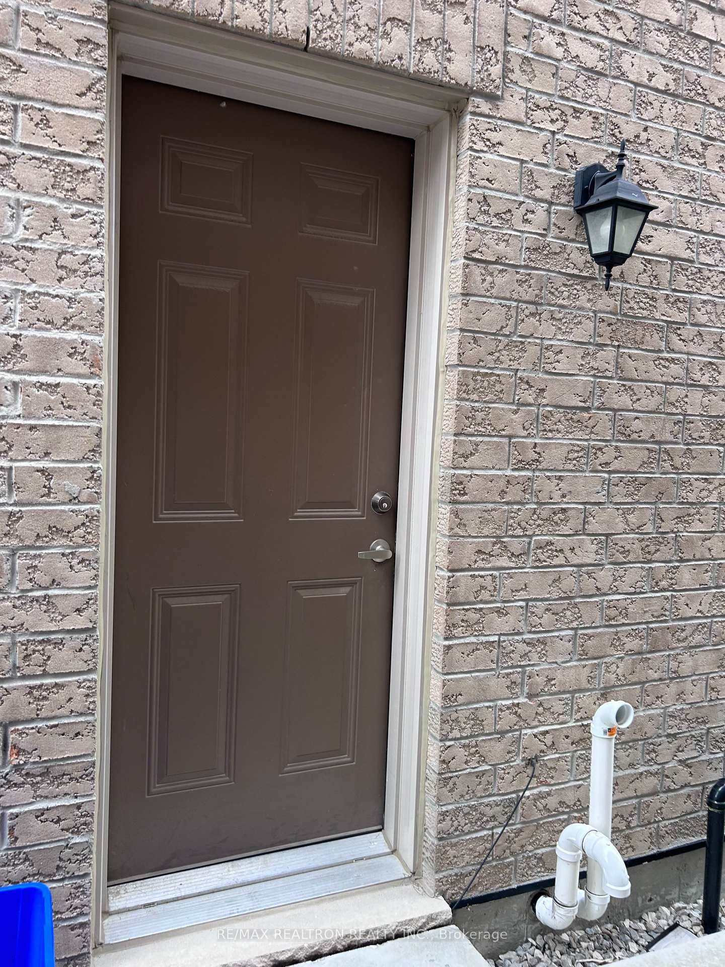 Photo 8 of 8 Finley Way, Markham, Cedarwood — HOMEH